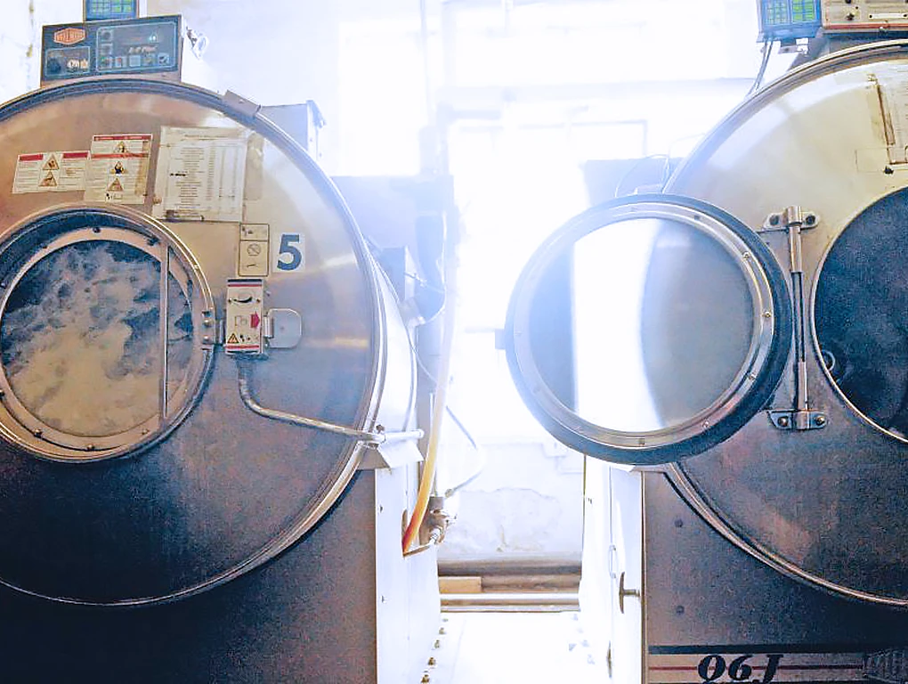 Oregon Linen & Uniform Industrial Washing Machine